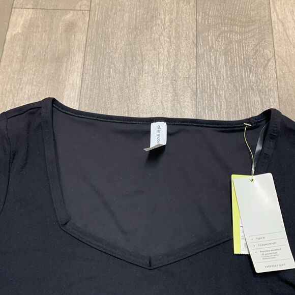Womens NWT All In Motion Performance Active Crop Tight Fit Shirt - Picture 4 of 6